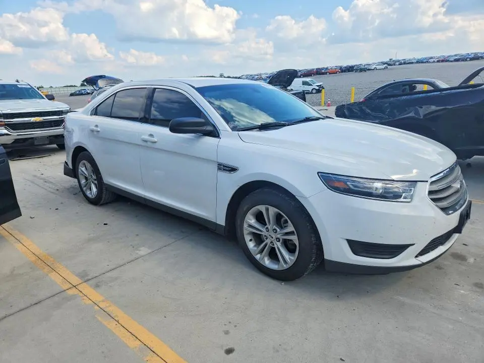 2017 FORD TAURUS SE  