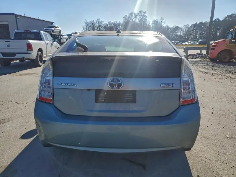 2012 TOYOTA PRIUS PLUG-IN   