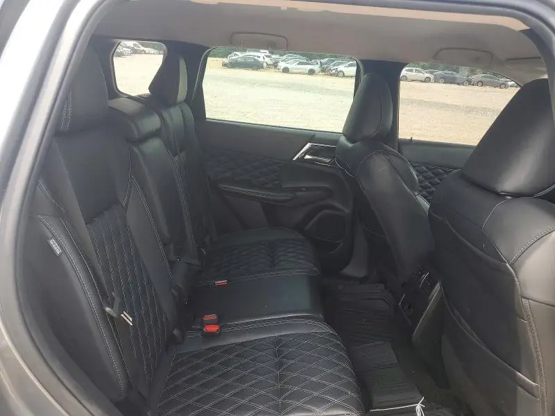 2022 MITSUBISHI OUTLANDER SEL  