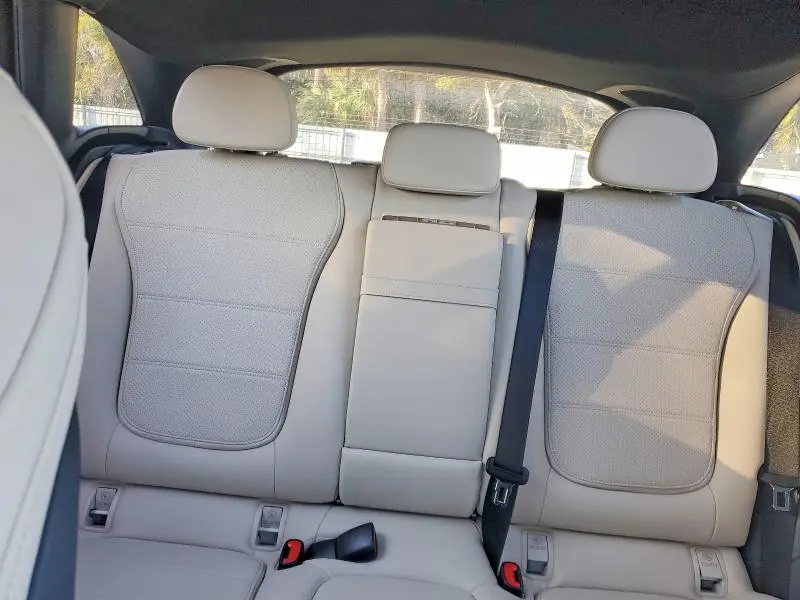 2023 MERCEDES-BENZ GLC 300 4MATIC  