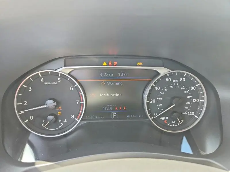 2025 NISSAN ALTIMA SR  