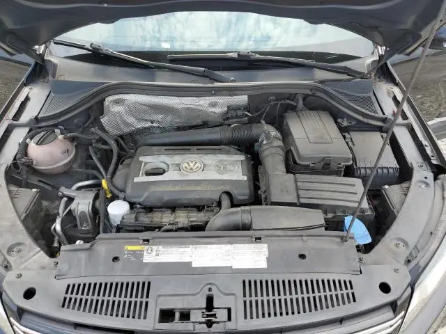2016 VOLKSWAGEN TIGUAN S  