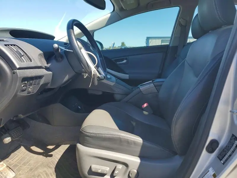 2013 TOYOTA PRIUS FIVE  