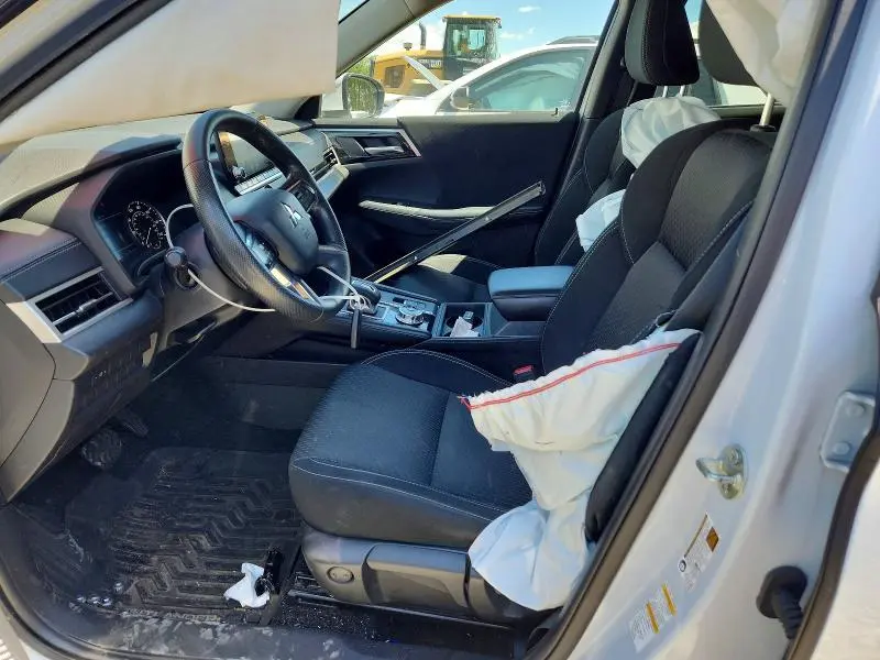 2022 MITSUBISHI OUTLANDER ES  
