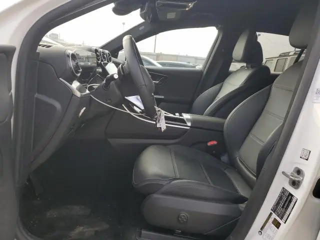 2025 MERCEDES-BENZ GLC 300  