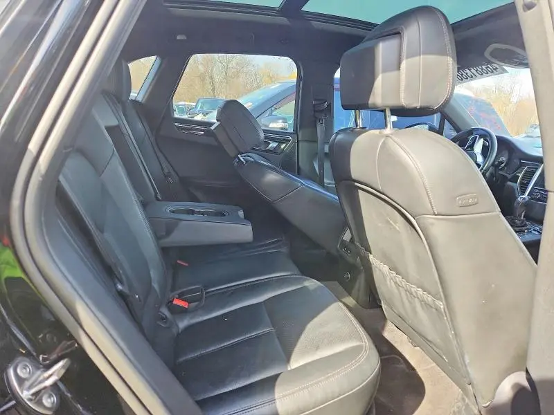 2015 PORSCHE MACAN S  