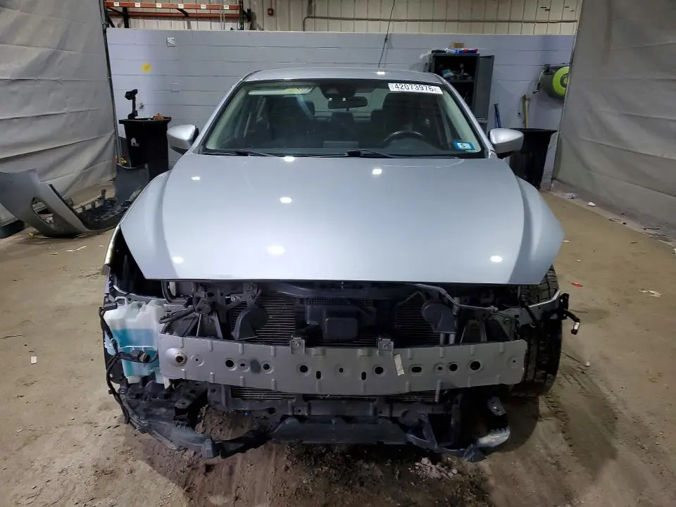 2017 MAZDA 3 TOURING  