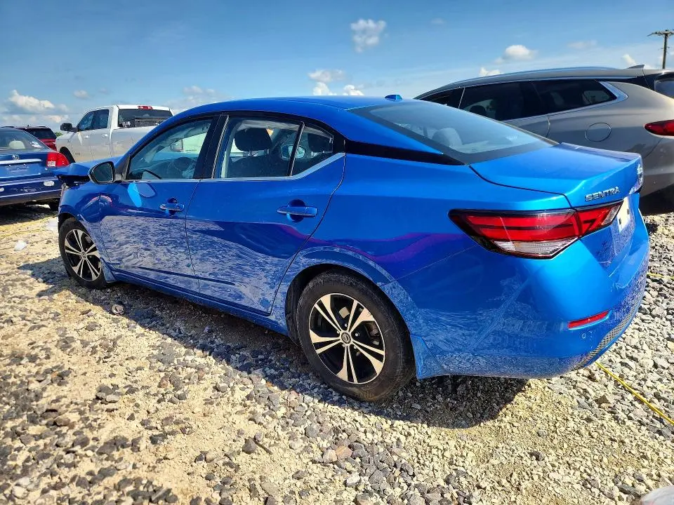 2022 NISSAN SENTRA SV  