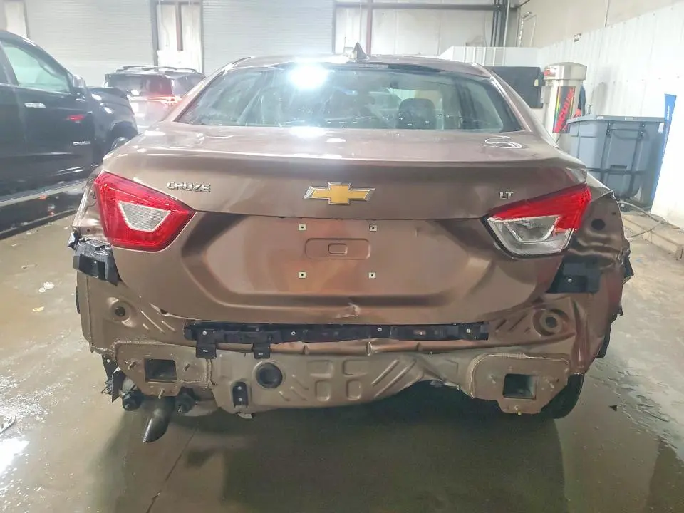 2019 CHEVROLET CRUZE LT  
