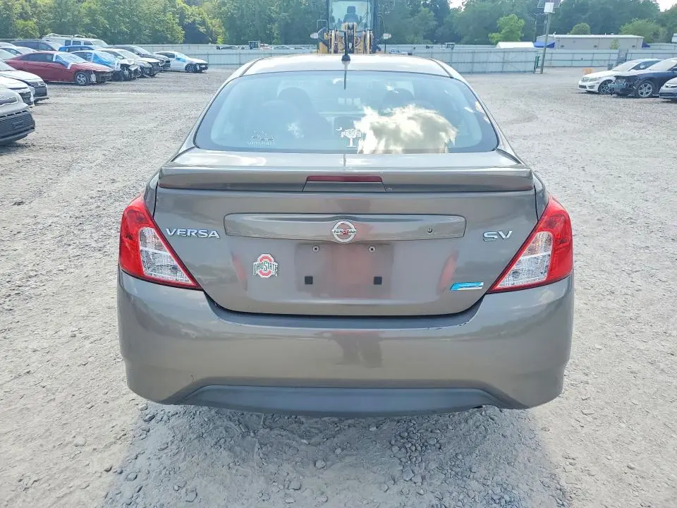 2016 NISSAN VERSA 1.6 SV  