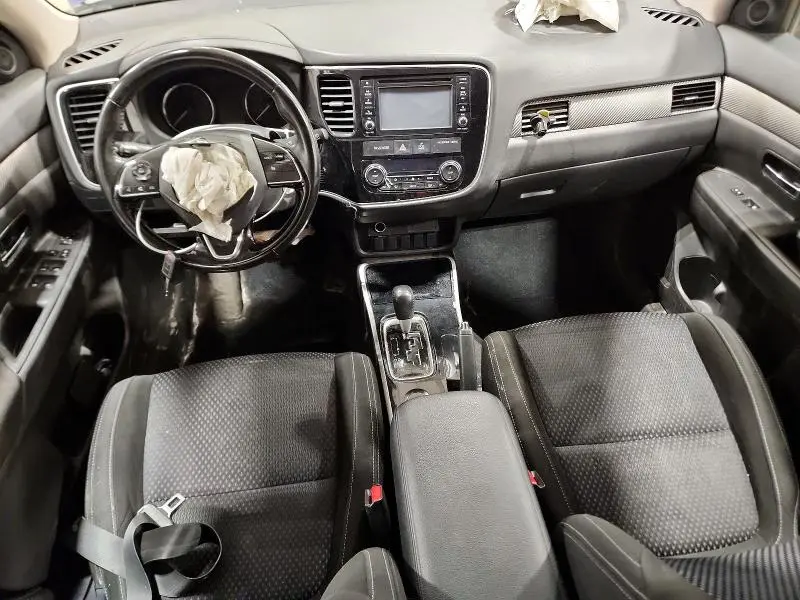 2017 MITSUBISHI OUTLANDER ES  