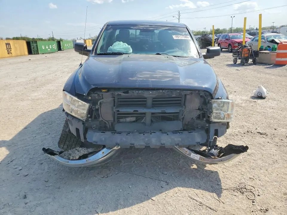 2013 RAM 1500 SLT  