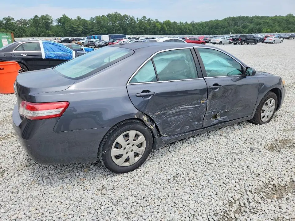 2010 TOYOTA CAMRY LE  