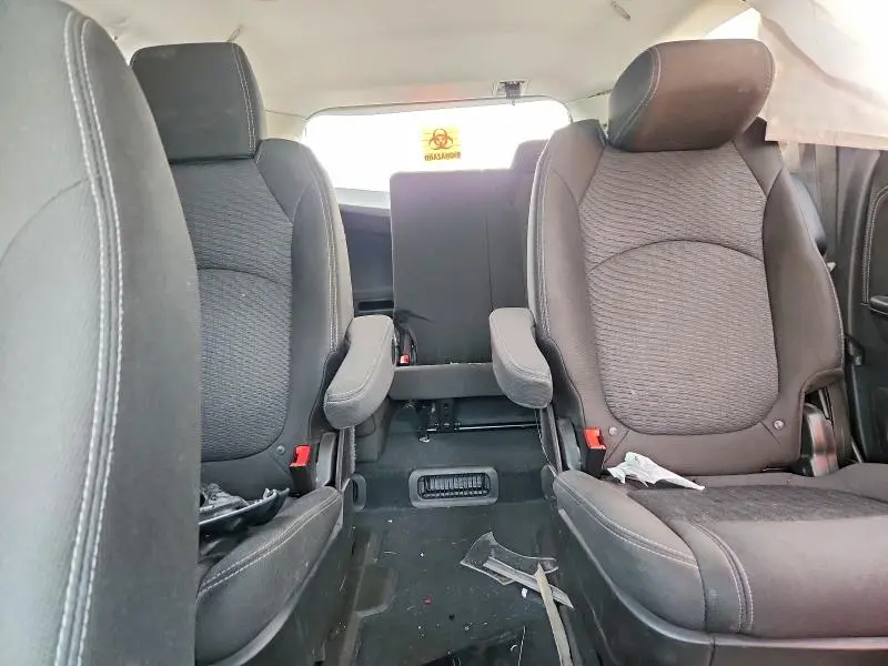 2016 CHEVROLET TRAVERSE LT  