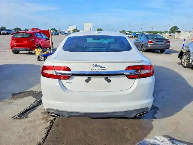 2014 JAGUAR XF   