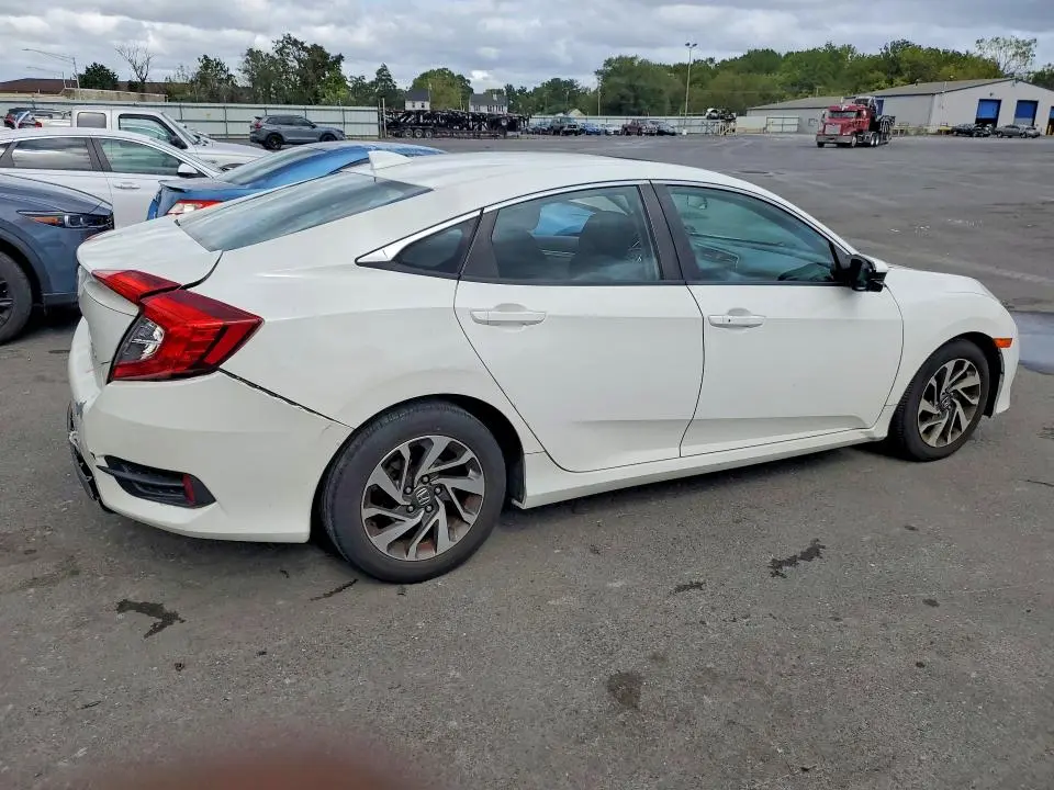 2018 HONDA CIVIC EX  