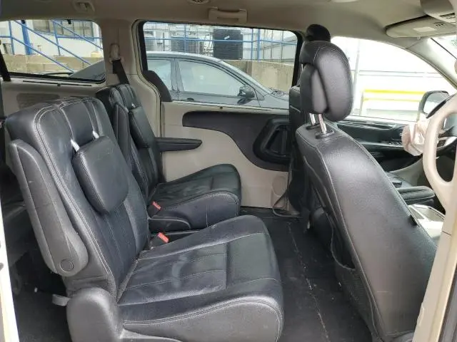 2016 CHRYSLER TOWN & COUNTRY TOURING  