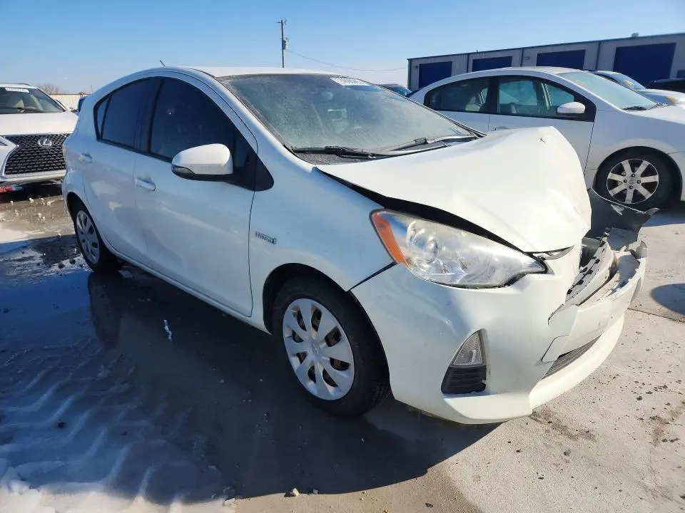 2012 TOYOTA PRIUS C TWO  