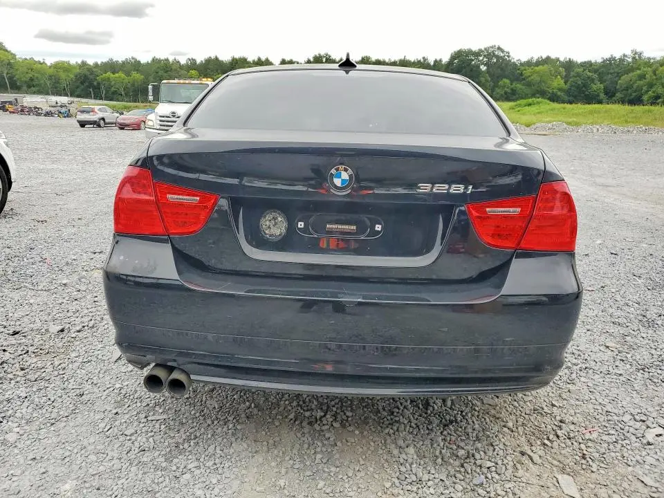2011 BMW 328 XI  