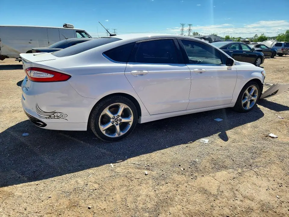 2016 FORD FUSION SE  