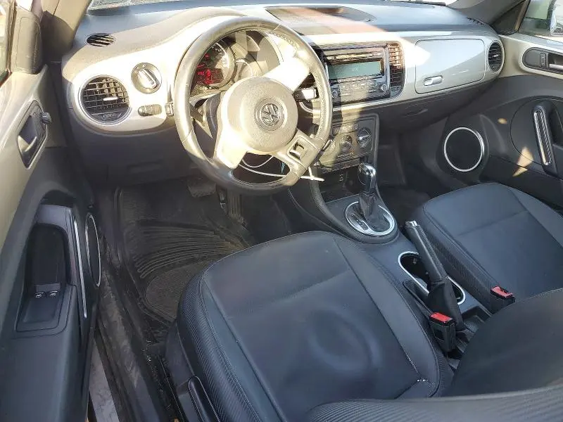 2013 VOLKSWAGEN BEETLE   