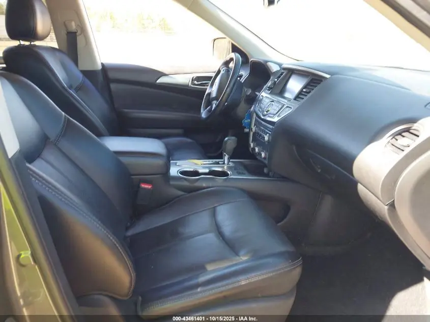 2019 NISSAN PATHFINDER SL