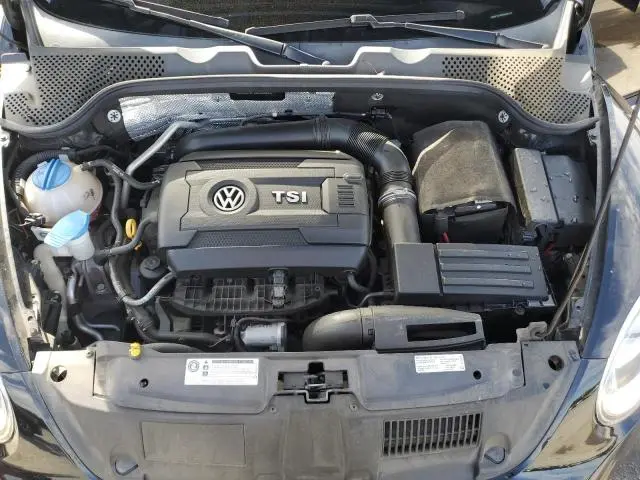 2016 VOLKSWAGEN BEETLE S/SE  