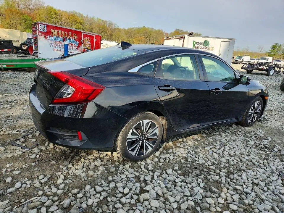 2018 HONDA CIVIC EX  