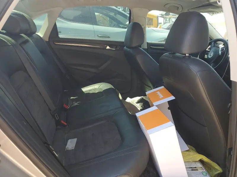 2014 VOLKSWAGEN PASSAT SEL  