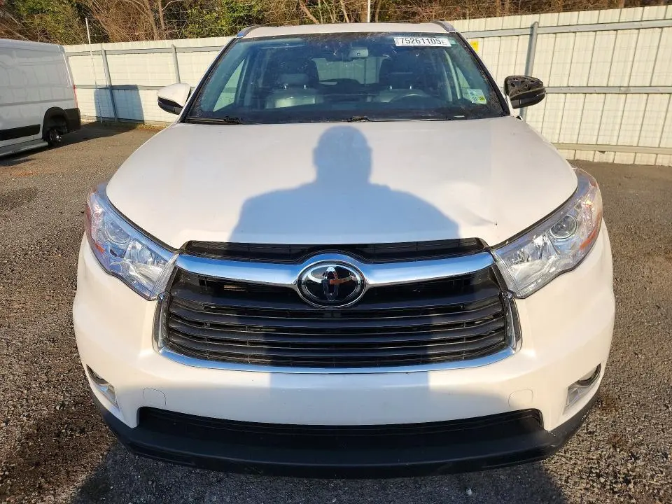 2015 TOYOTA HIGHLANDER LIMITED  