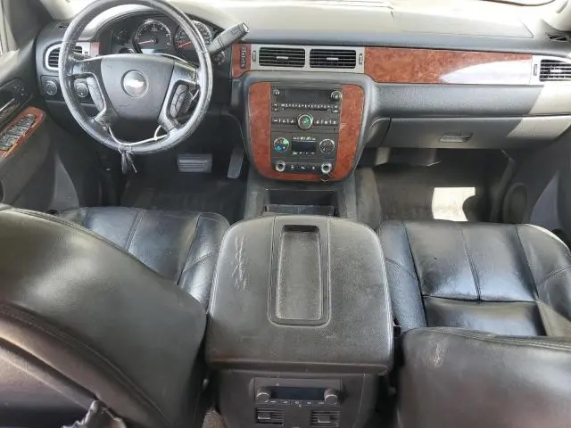 2011 CHEVROLET AVALANCHE LT  