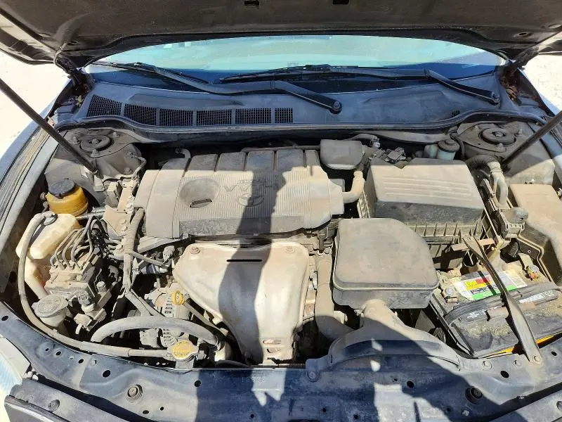 2010 TOYOTA CAMRY LE  