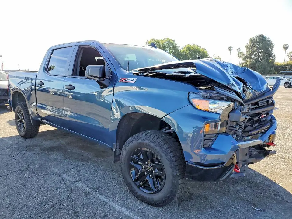 2024 CHEVROLET SILVERADO K1500 TRAIL BOSS CUSTOM  