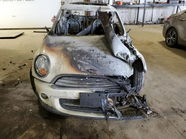 2013 MINI COOPER 