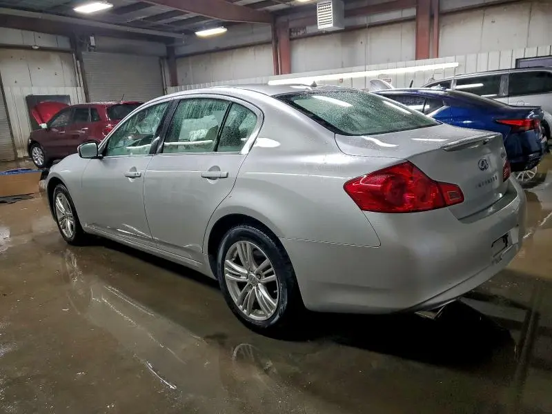 2011 INFINITI G37   