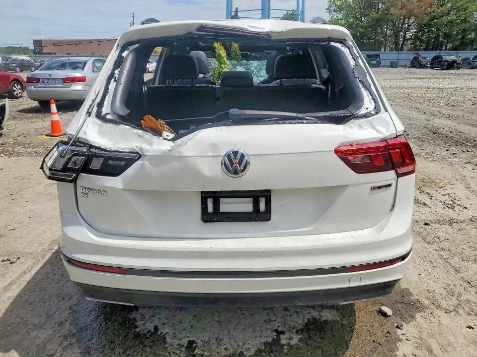 2020 VOLKSWAGEN TIGUAN SE  