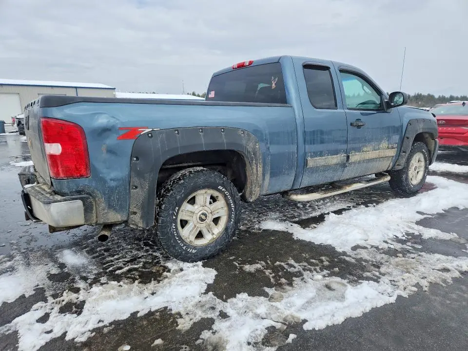 2011 CHEVROLET SILVERADO K1500 LT  