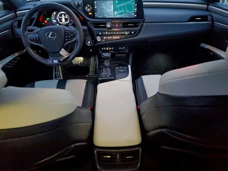 2022 LEXUS ES 300H BASE  