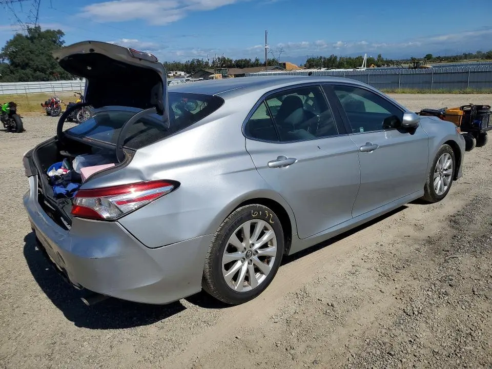 2018 TOYOTA CAMRY LE  