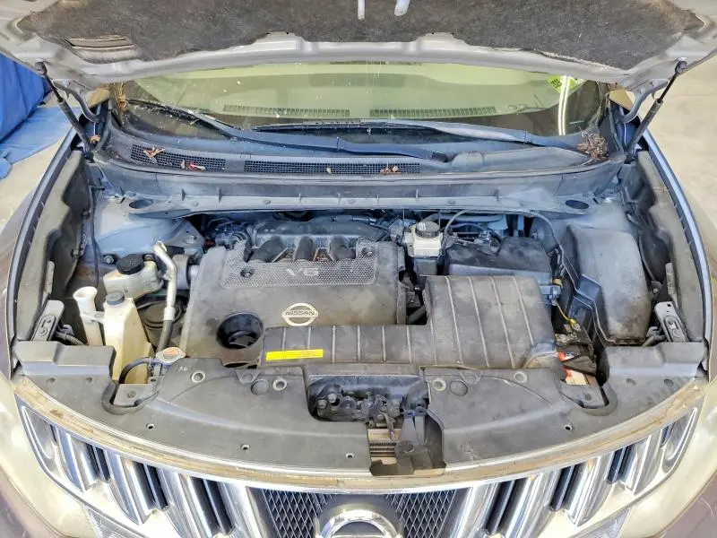 2010 NISSAN MURANO S  
