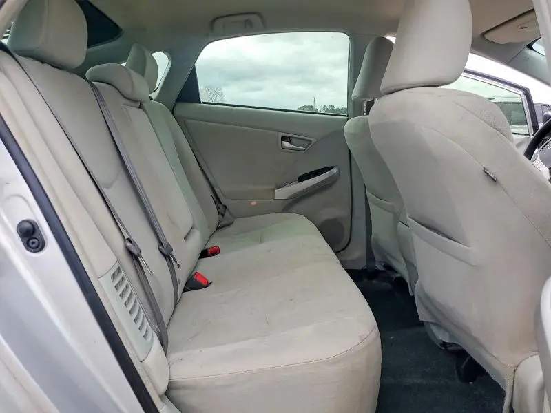 2014 TOYOTA PRIUS THREE  