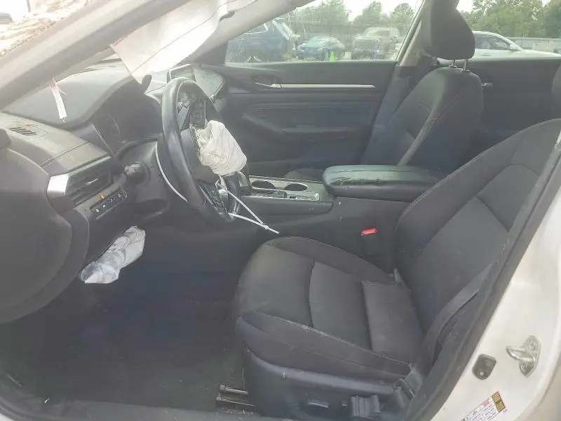 2019 NISSAN ALTIMA SV  