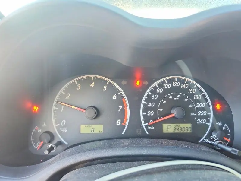 2013 TOYOTA COROLLA BASE  