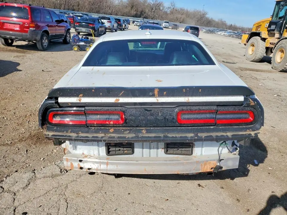 2022 DODGE CHALLENGER SXT  