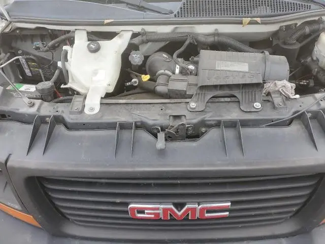 2010 GMC SAVANA G2500  