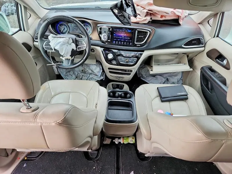 2017 CHRYSLER PACIFICA TOURING L  