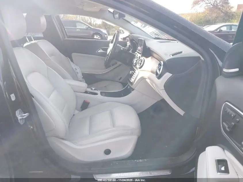 2015 MERCEDES-BENZ GLA 250 4MATIC