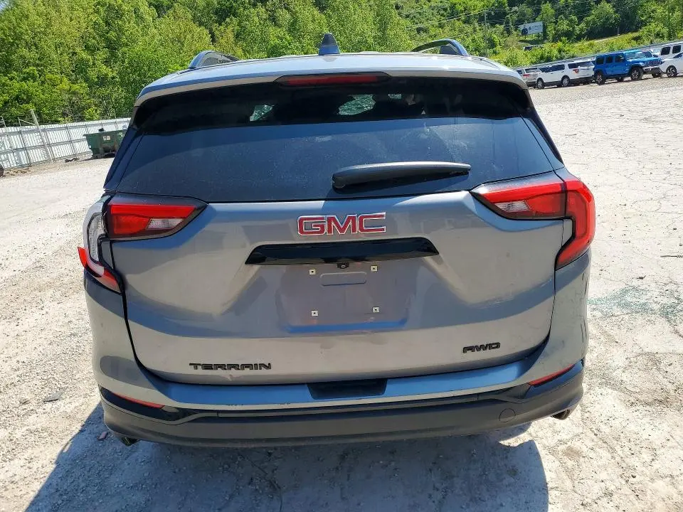 2021 GMC TERRAIN SLT  