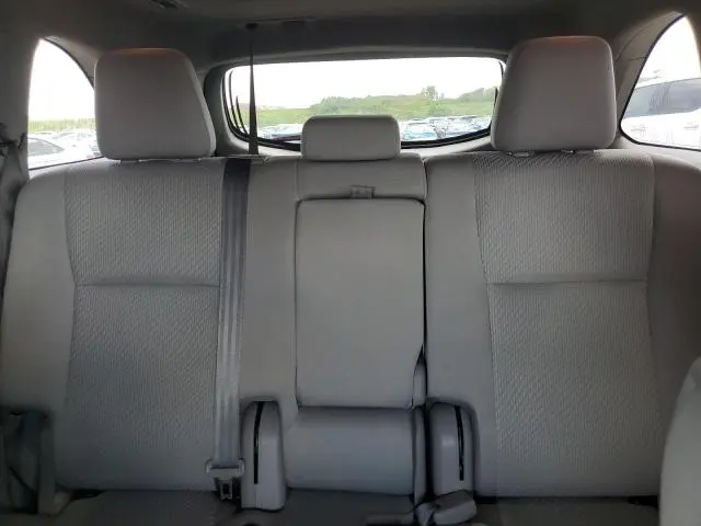 2017 TOYOTA HIGHLANDER LE  