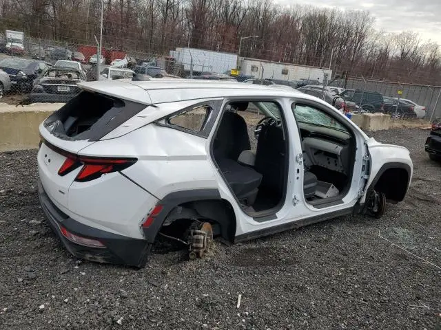2022 HYUNDAI TUCSON SE  